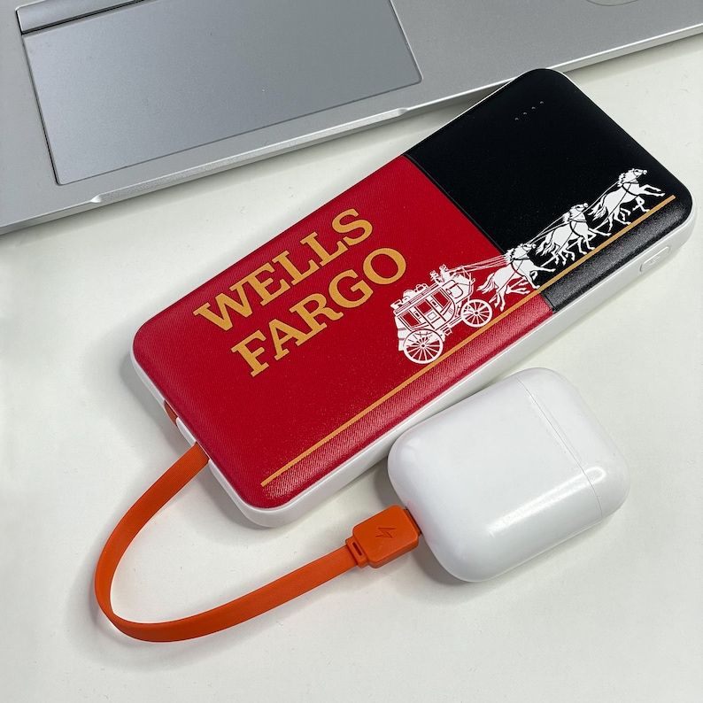 Custom Logo Power Bank 10000mAh with Built-in Cables