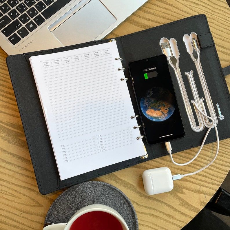 Smart Notebook A5 with Wireless Charger 8000mAh & 32GB Flash Drive
