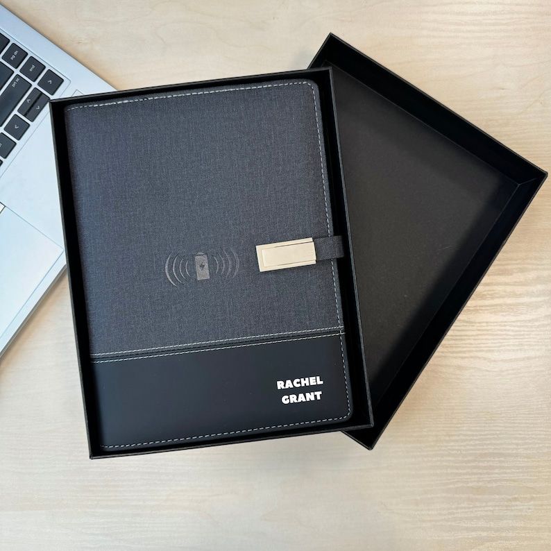 Smart Notebook A5 with Wireless Charger 8000mAh & 32GB Flash Drive thumbnail 9
